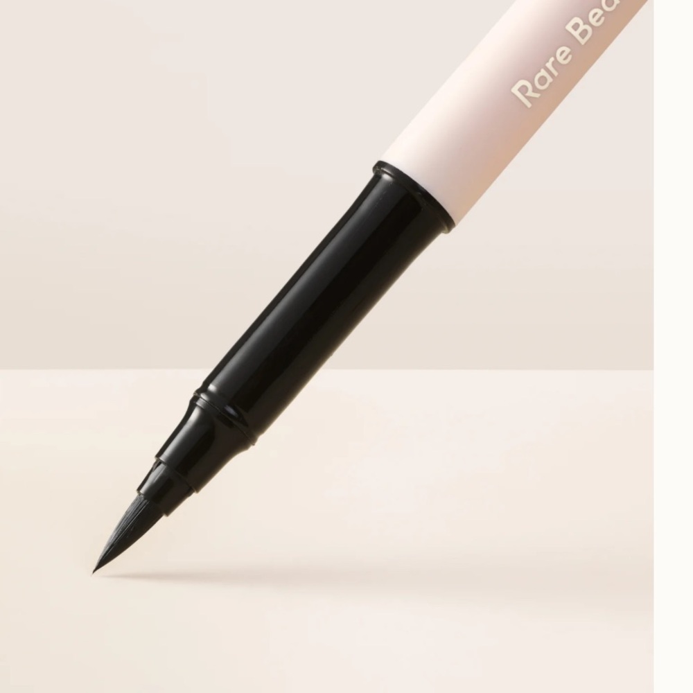 Rare Beauty Perfect Strokes Matte Liquid Liner - Picture 2 of 4